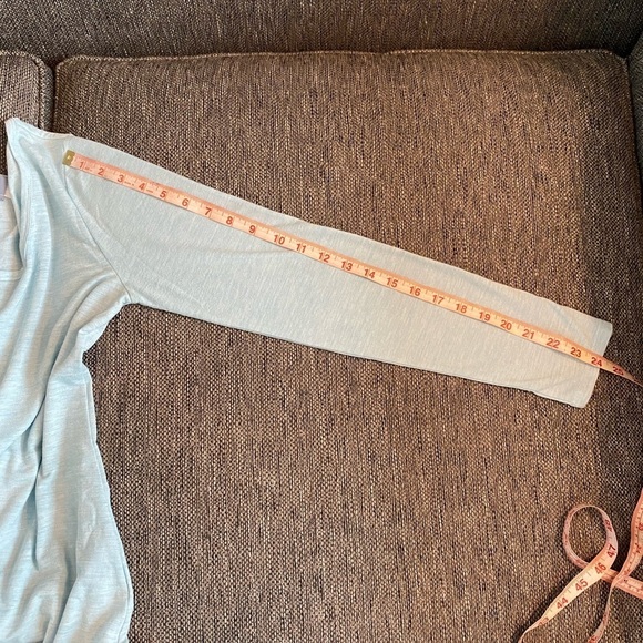 Old Navy light blue long sleeve top size med - Picture 9 of 9